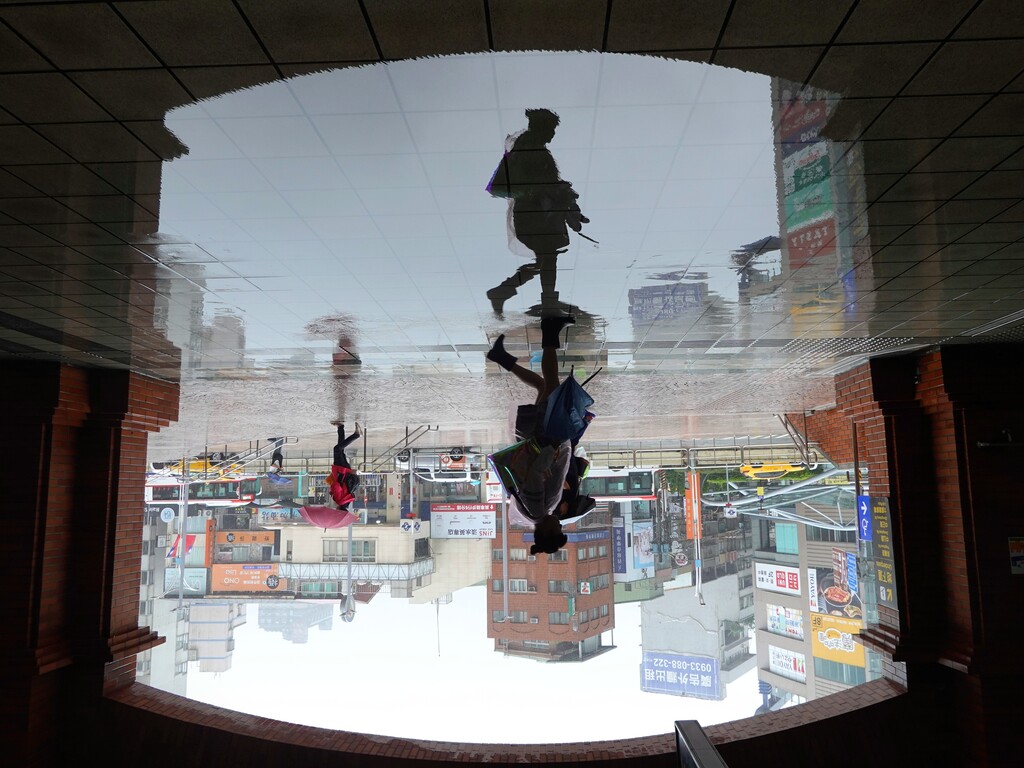 投稿作品 倒影舞姿